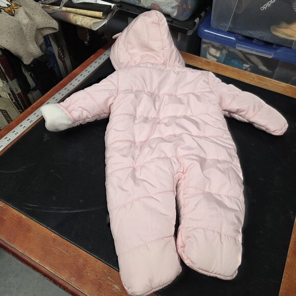 Wippette Kids Infant Girls SZ 6-9 Months Pink Unicorn Snowsuit-Hooded/Footed - Picture 2 of 10